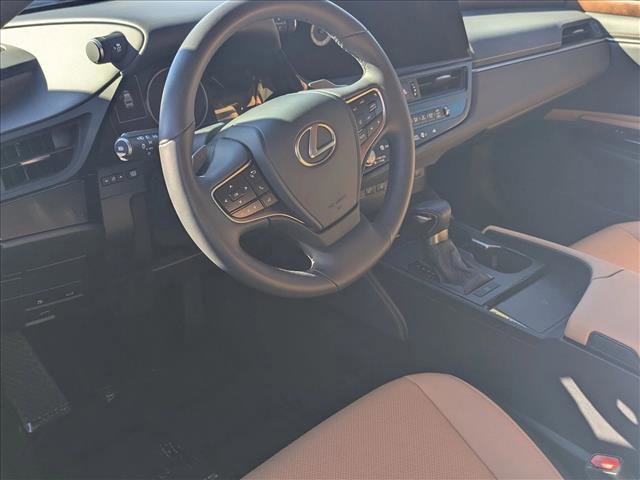 Used 2024 Lexus ES 350 w/ Premium Package image 9
