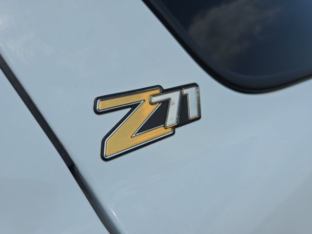 Used 2004 Chevrolet Tahoe Z71 w/ Z71 Preferred Equipment Group AWD/4WD image 43