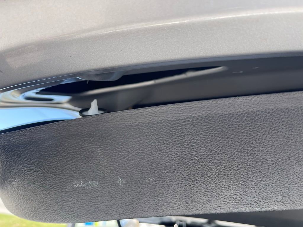Used 2015 Ford Edge SE FWD image 13