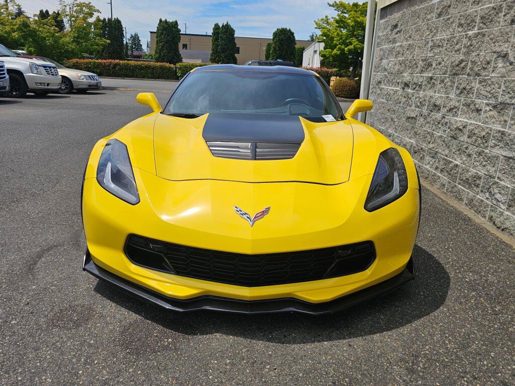Used 2016 Chevrolet Corvette Z06 w/ 3LZ Preferred Equipment Group RWD image 11