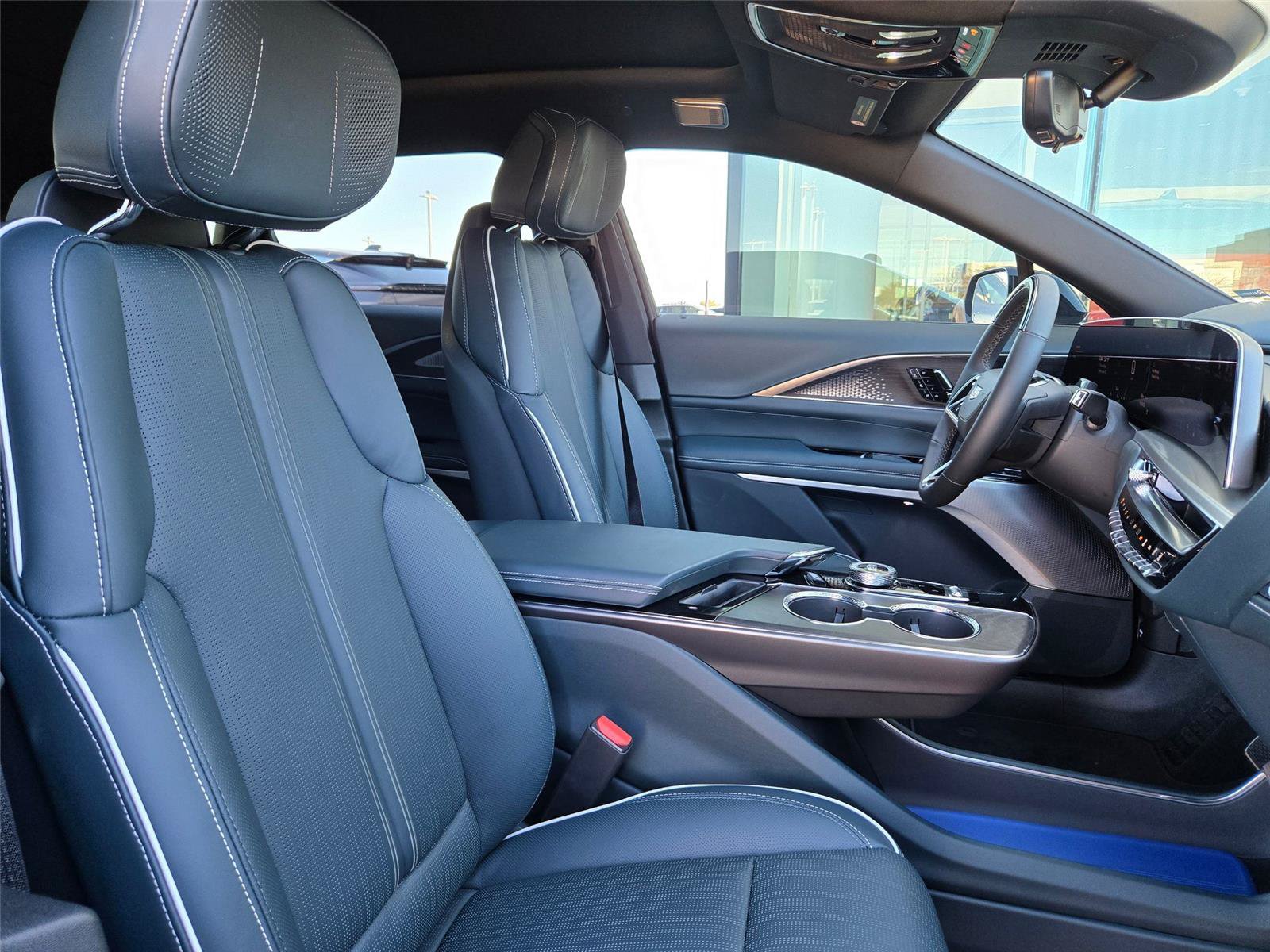 New 2026 Cadillac Lyriq Signature Sport w/ Nappa Leather Package AWD/4WD image 29