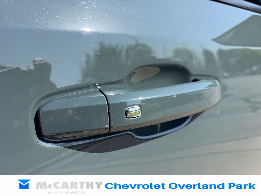 Used 2025 Chevrolet Silverado 1500 LT AWD/4WD image 24