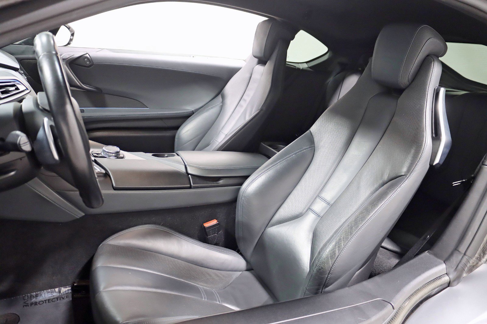 Used 2016 BMW i8 image 29