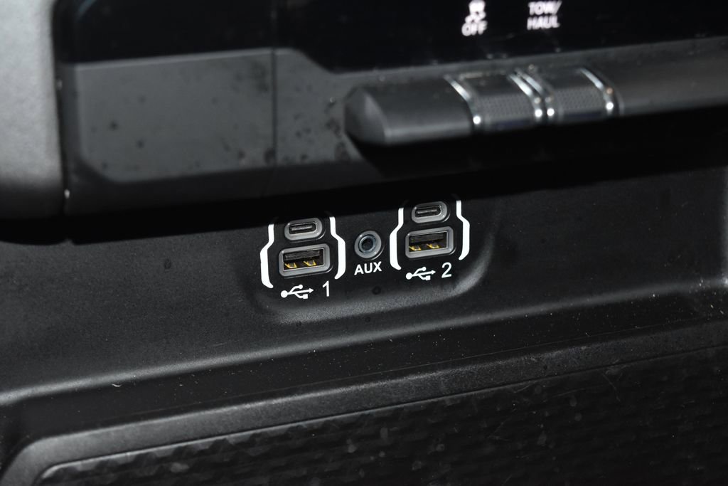 Used 2024 RAM 1500 Laramie AWD/4WD image 14