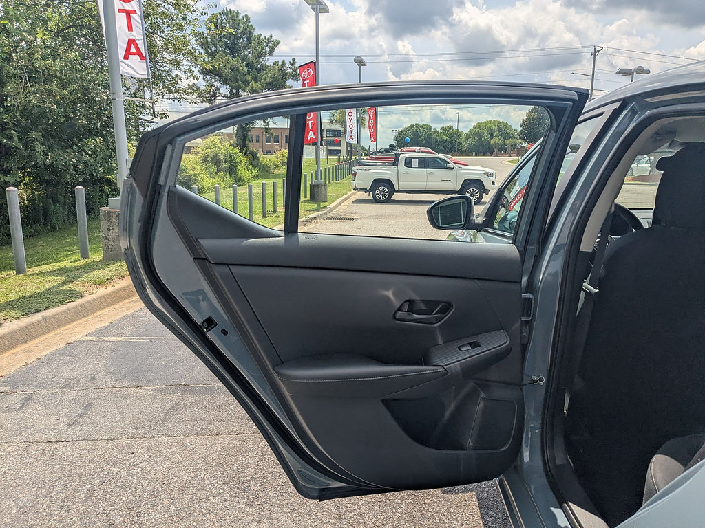 Used 2024 Nissan Sentra SV FWD image 24