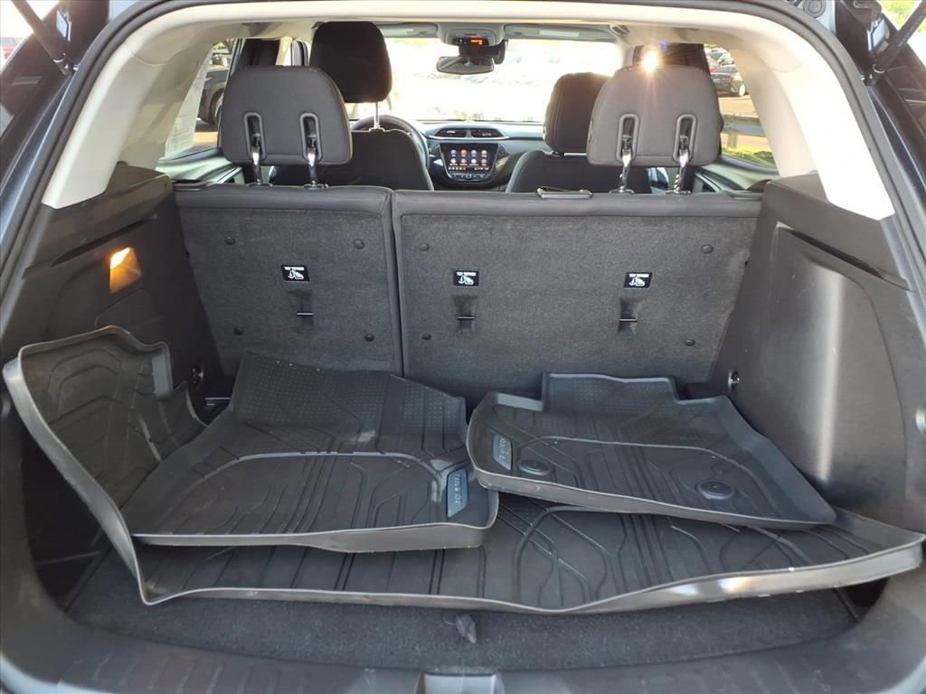 Certified 2022 Chevrolet TrailBlazer LT w/ Convenience Package FWD image 14