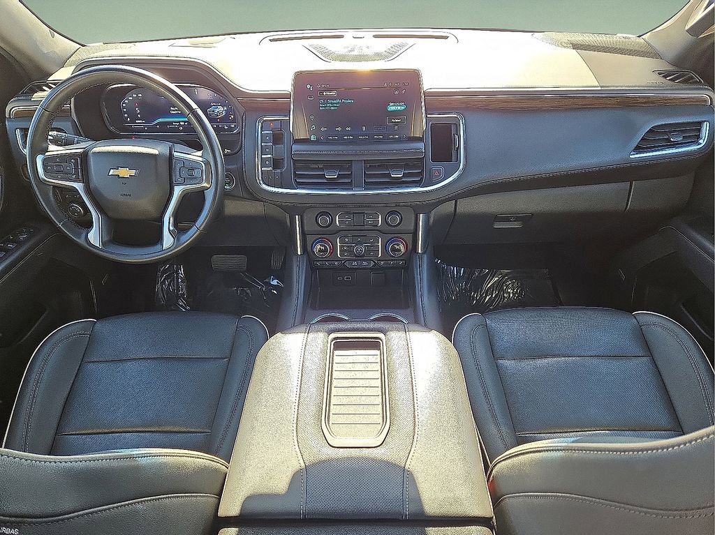 Used 2023 Chevrolet Suburban Premier image 19