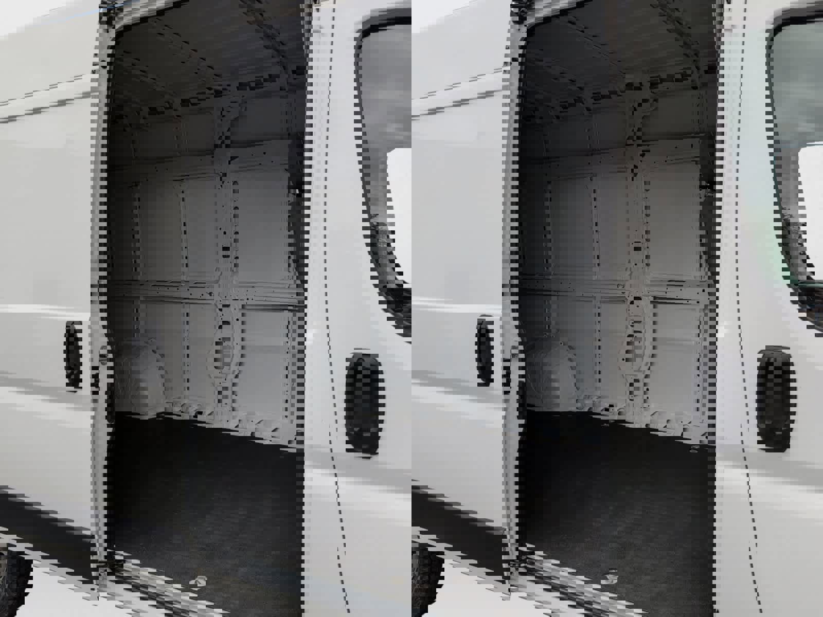 Used 2023 RAM ProMaster 3500 w/ Convenience Group image 20