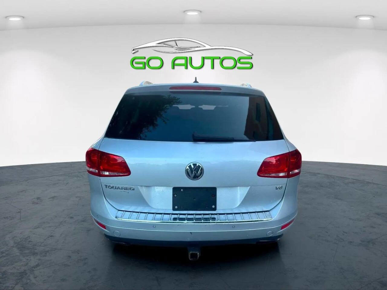 Used 2012 Volkswagen Touareg VR6 image 4