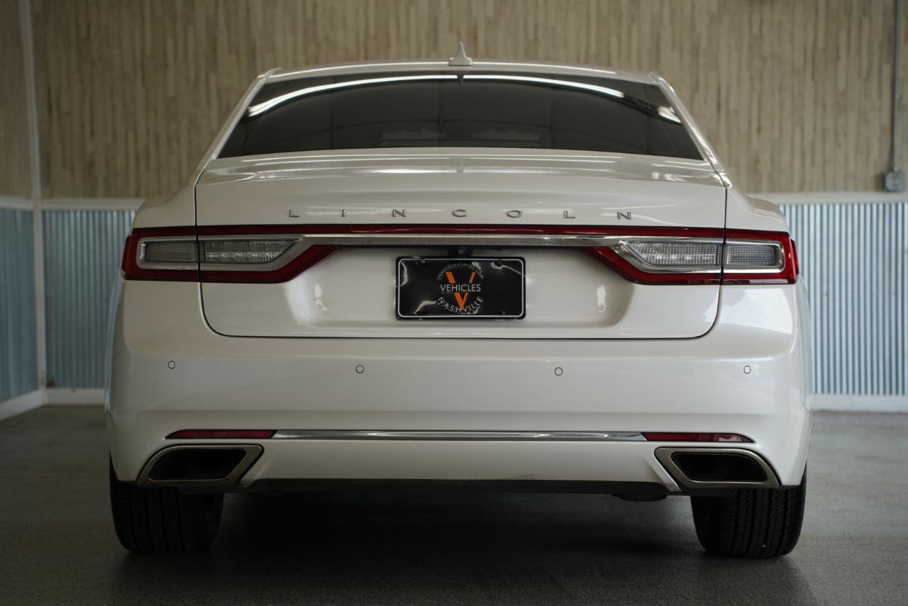 Used 2018 Lincoln Continental Select w/ Continental Climate Package FWD image 9