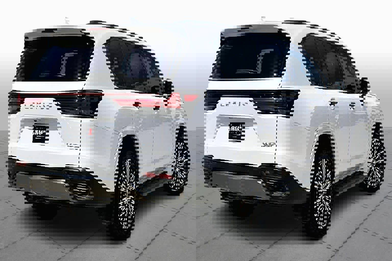 Used 2023 Lexus LX 600 4WD w/ Appearance Package image 11