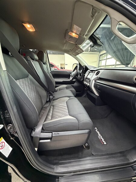 Used 2018 Toyota Tundra SR5 AWD/4WD image 19