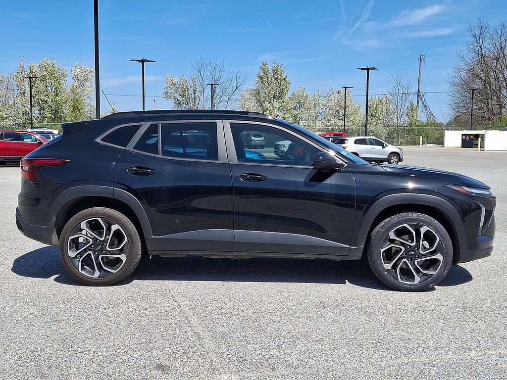 Used 2024 Chevrolet Trax RS image 10