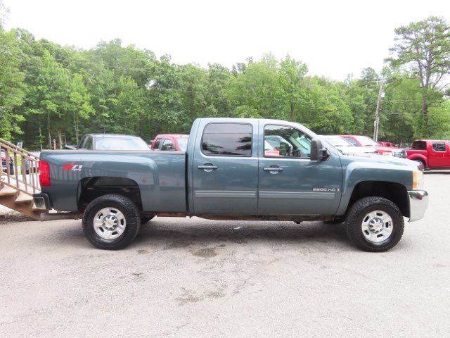Used 2009 Chevrolet Silverado 2500 LTZ w/ Safety Package AWD/4WD image 6