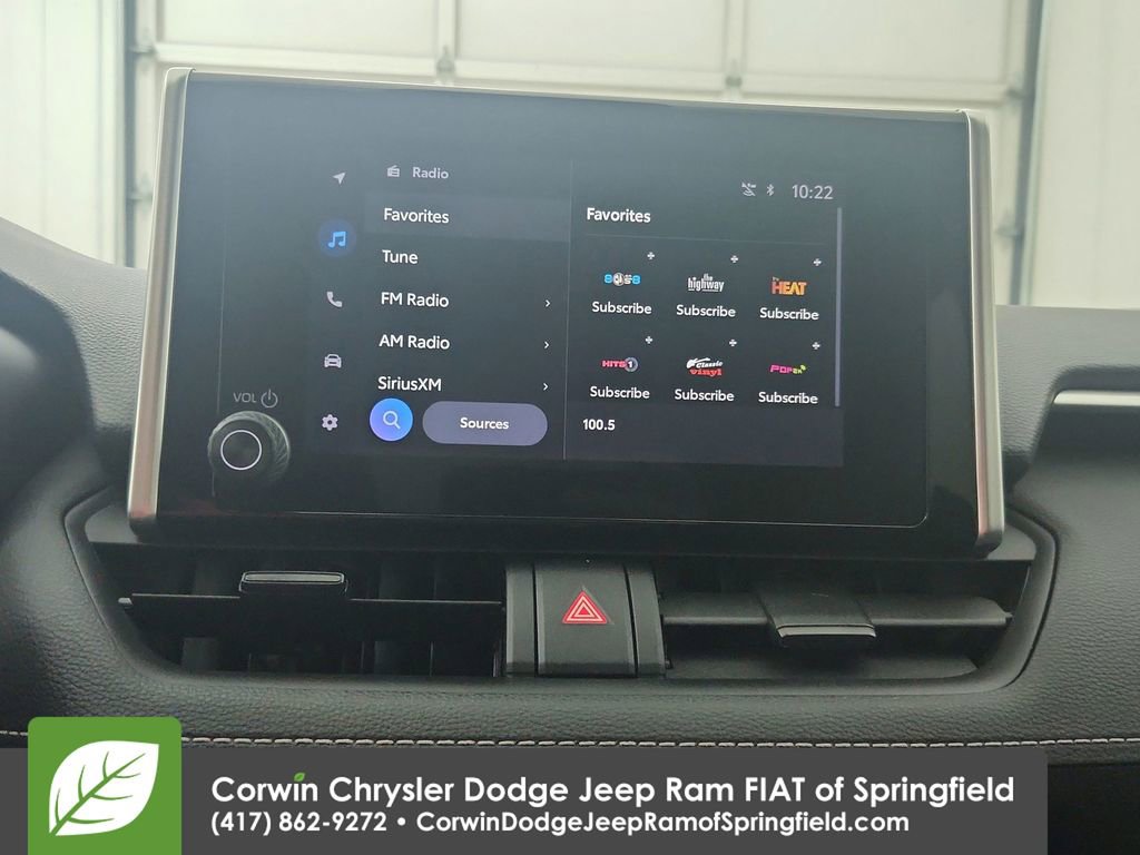 Used 2025 Toyota RAV4 XLE image 24