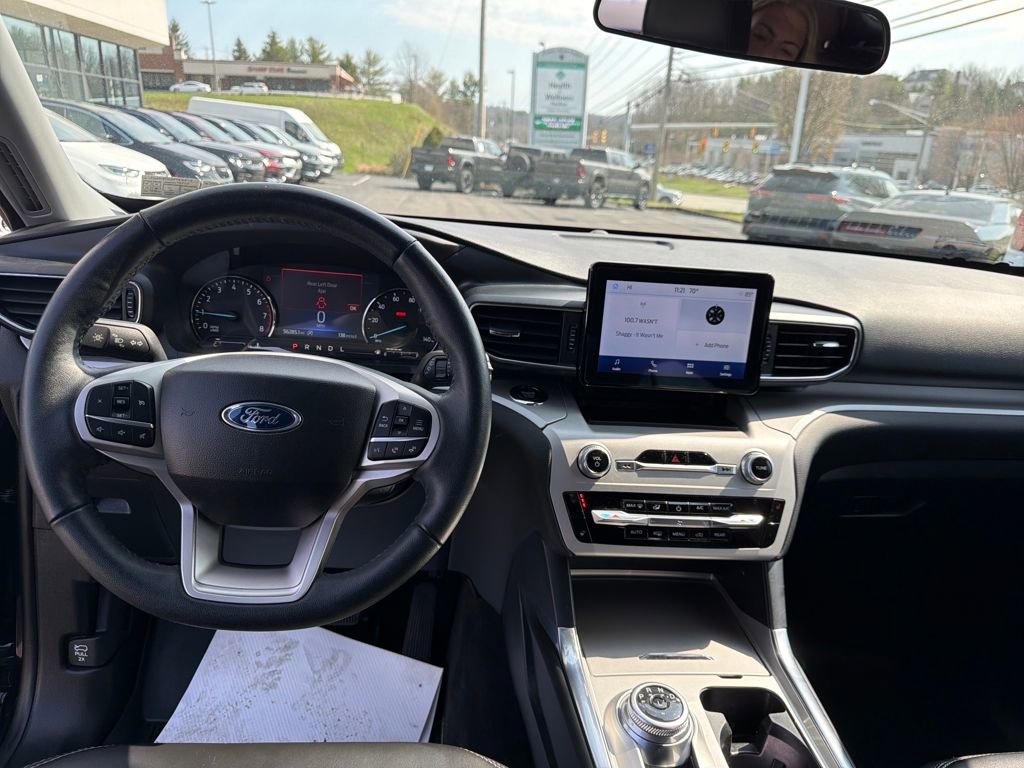 Used 2023 Ford Explorer XLT w/ Equipment Group 202A image 12