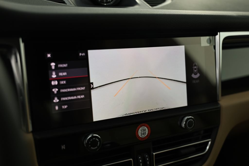 New 2026 Porsche Macan AWD/4WD image 38