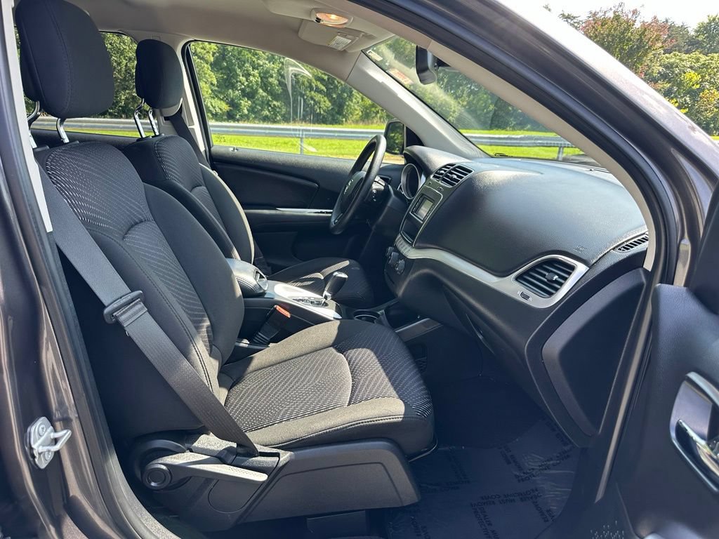 Used 2020 Dodge Journey SE FWD image 13