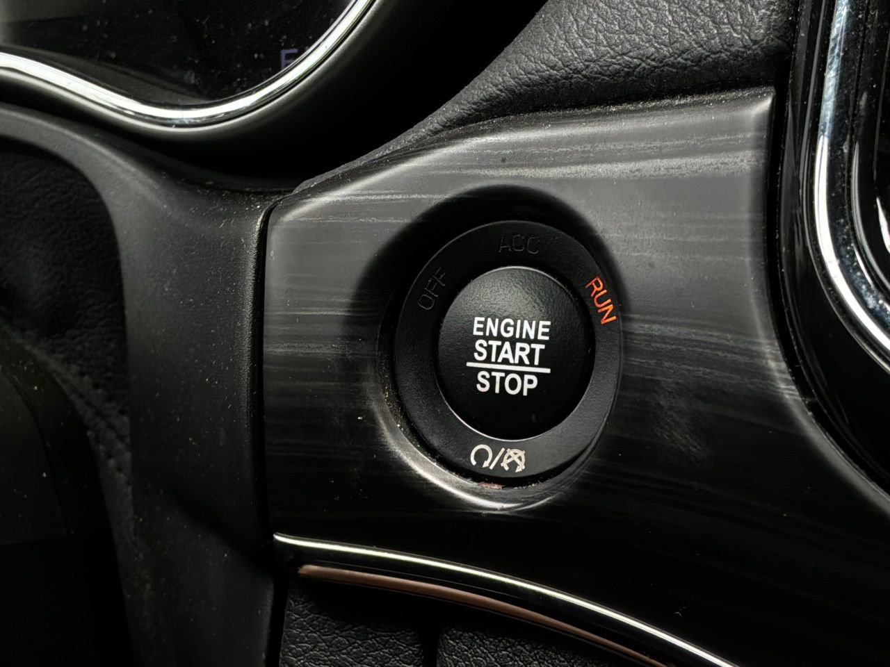 Used 2021 Jeep Grand Cherokee Limited AWD/4WD image 30
