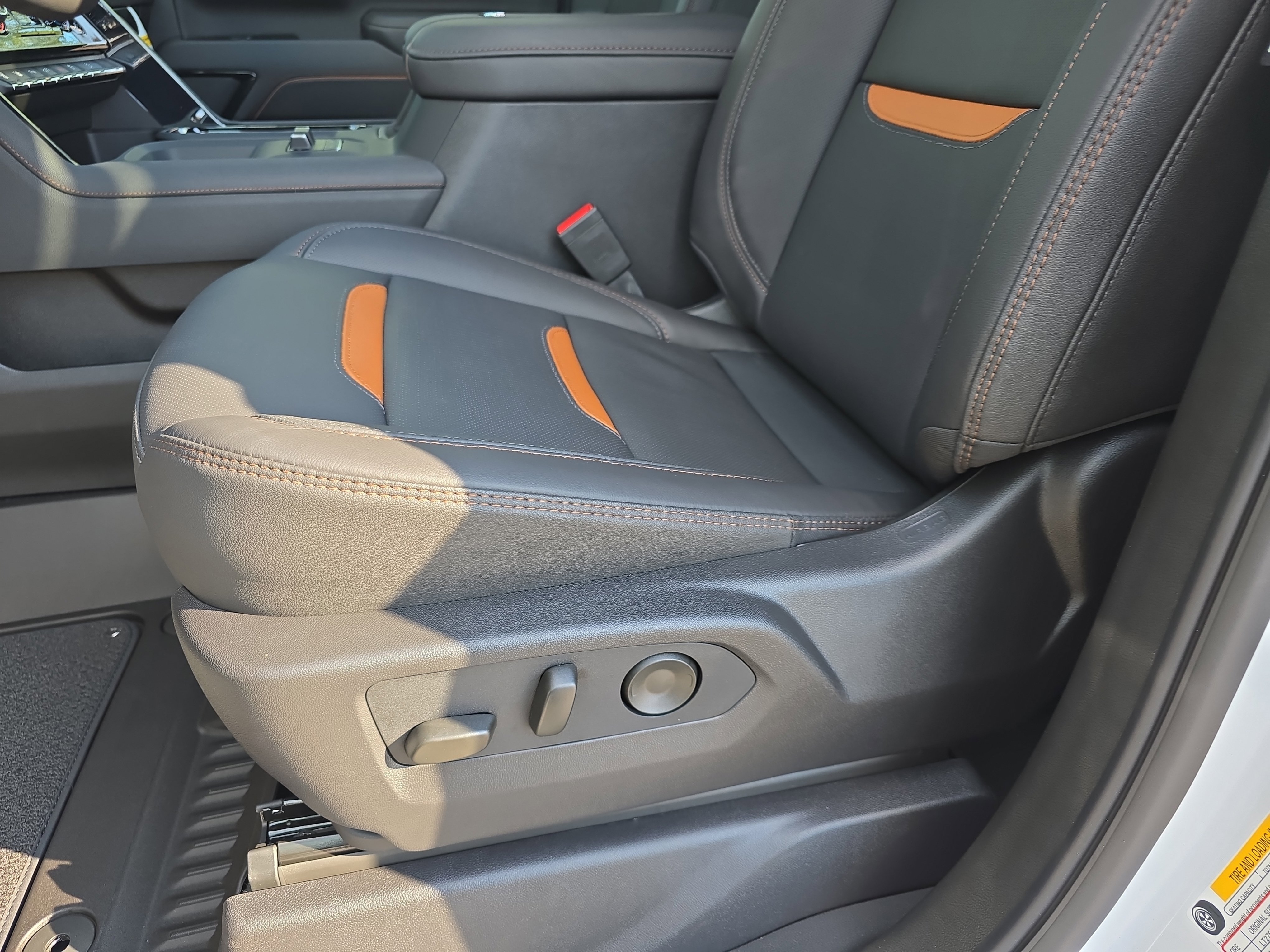New 2026 GMC Sierra 2500 AT4 w/ AT4 Premium Plus Package image 31