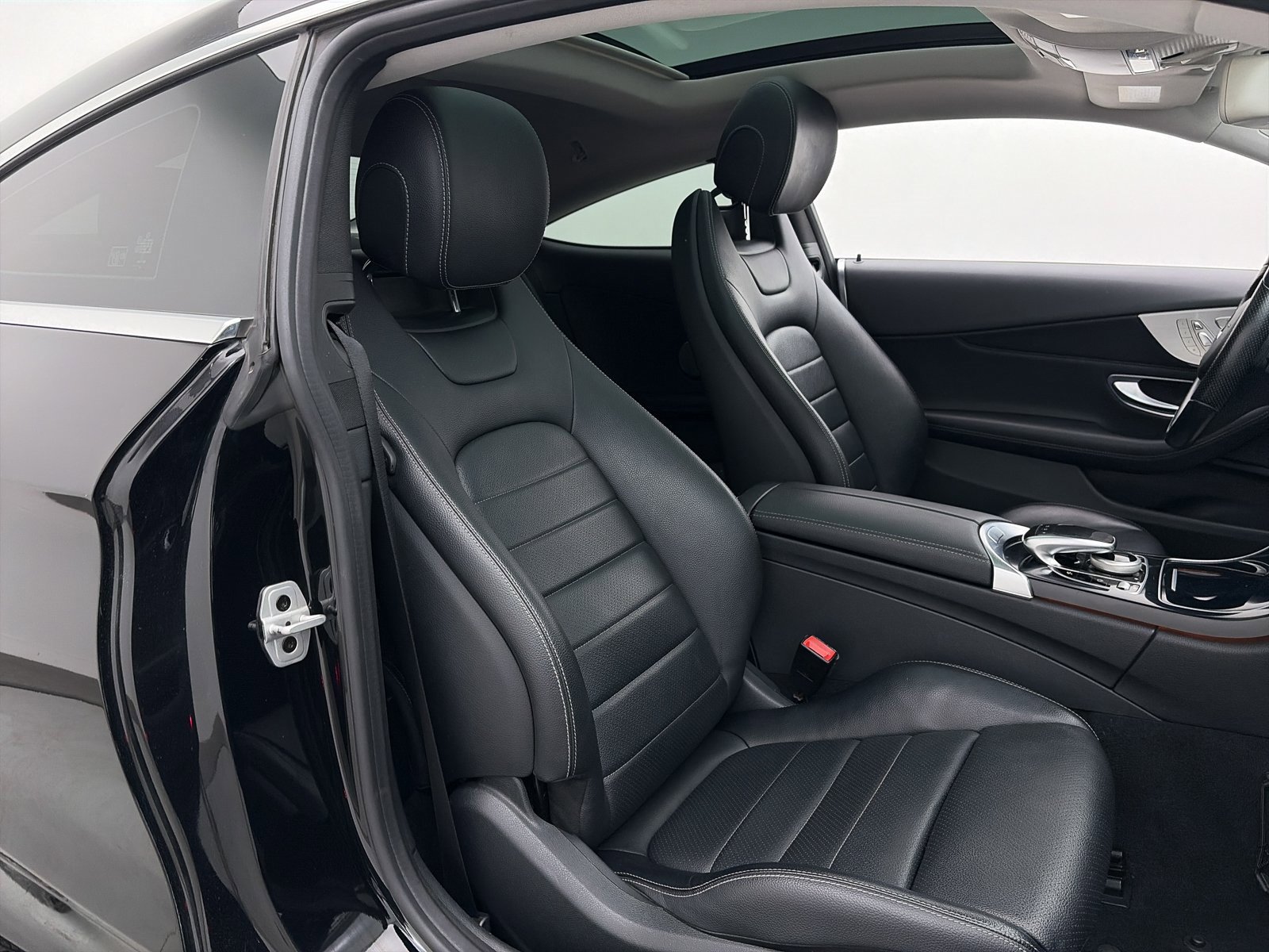 Used 2017 Mercedes-Benz C 300 4MATIC Coupe image 31