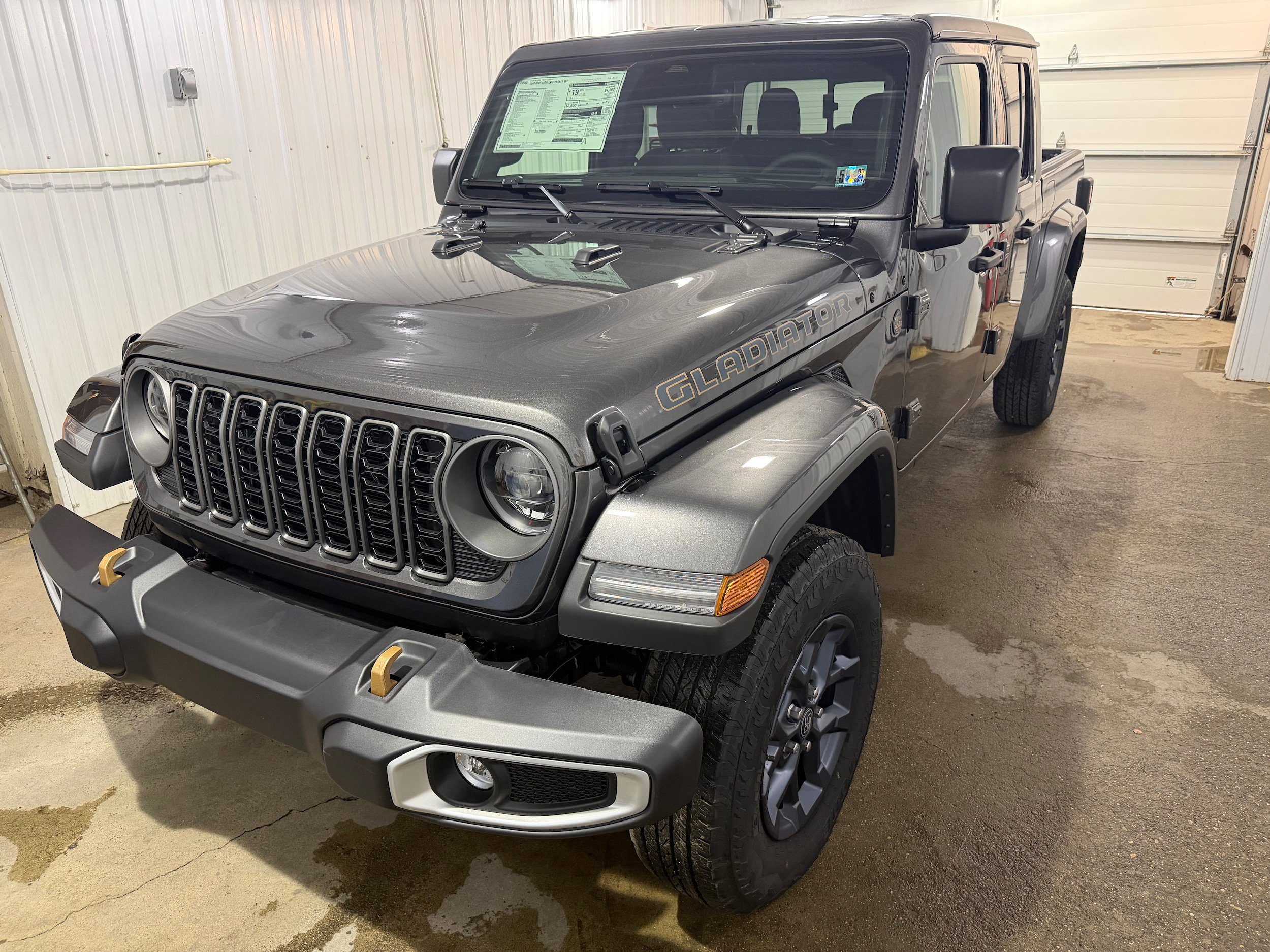 New 2026 Jeep Gladiator Sport AWD/4WD image 4