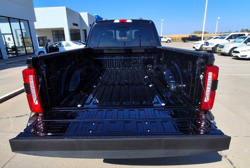 New 2026 Ford F350 Lariat image 9