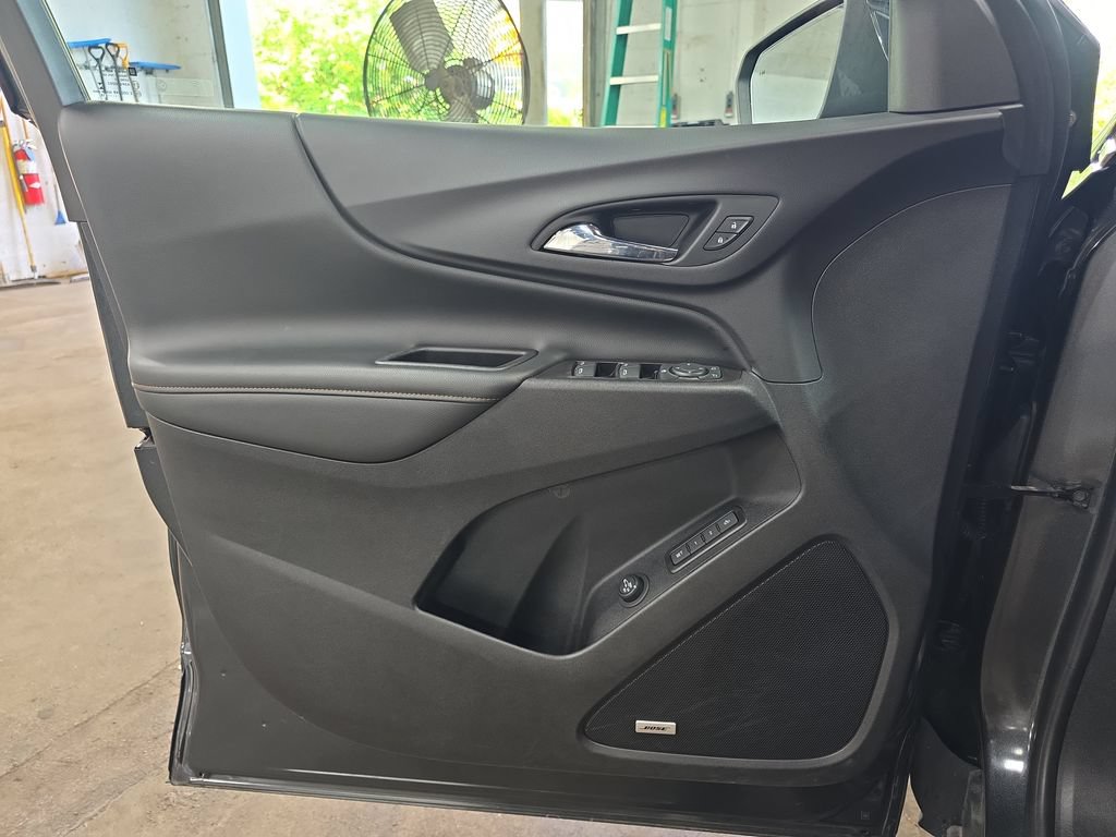 Used 2019 Chevrolet Equinox Premier AWD/4WD image 25