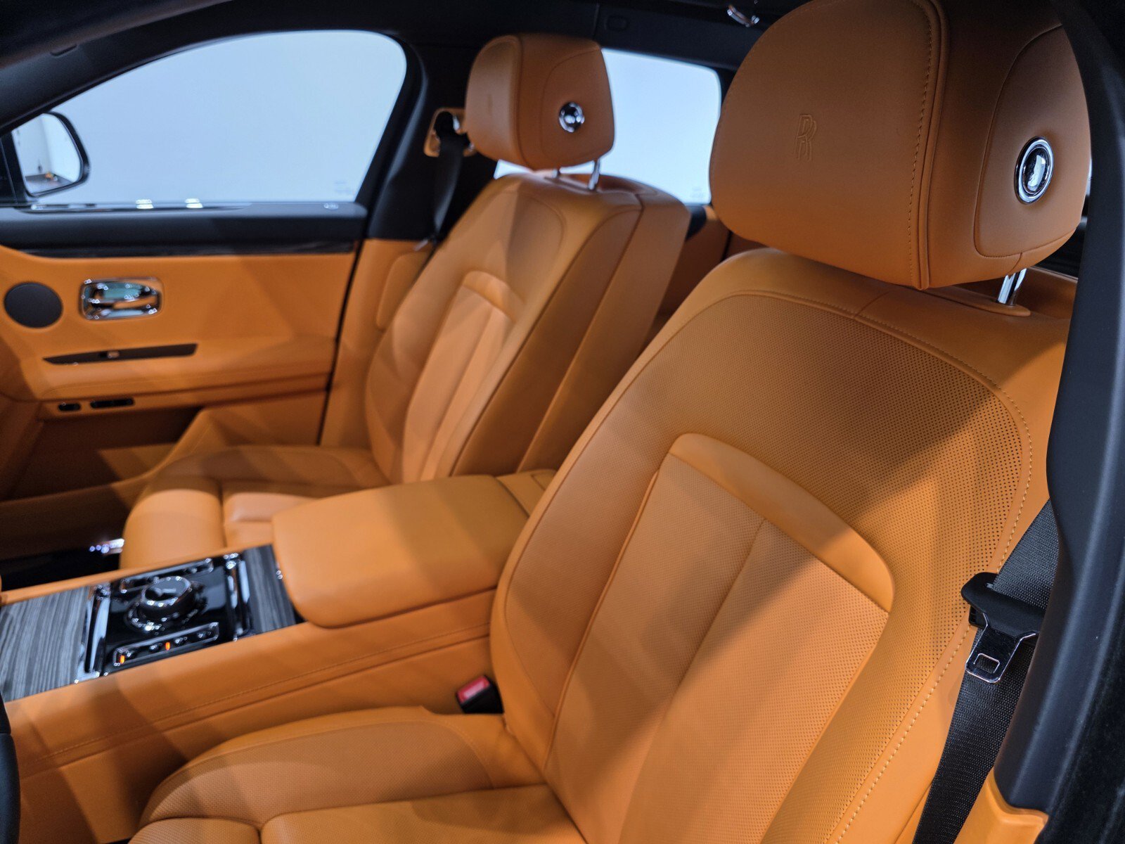 Used 2024 Rolls-Royce Ghost w/ Ghost Package AWD/4WD image 8