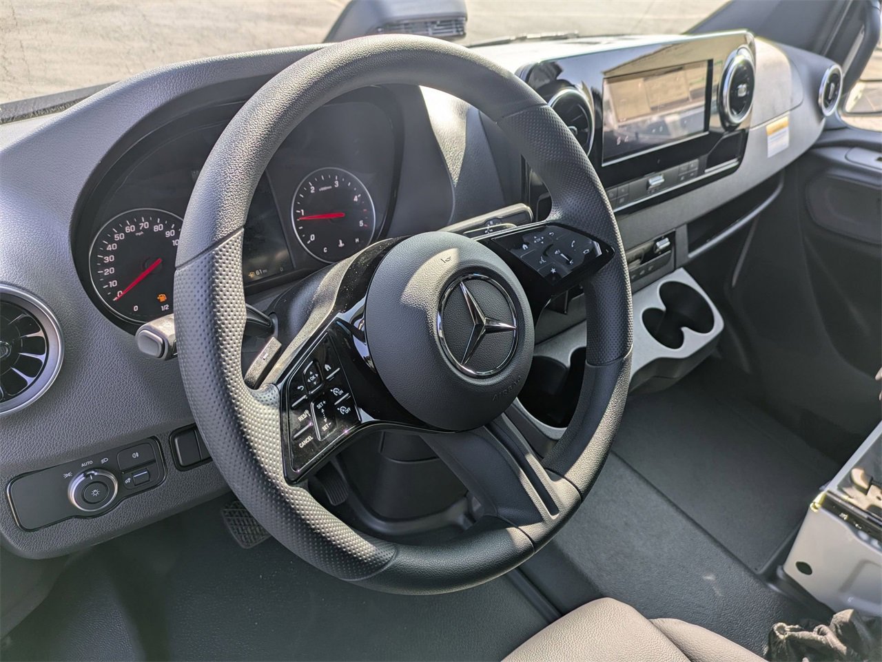 New 2025 Mercedes-Benz Sprinter 2500 image 5