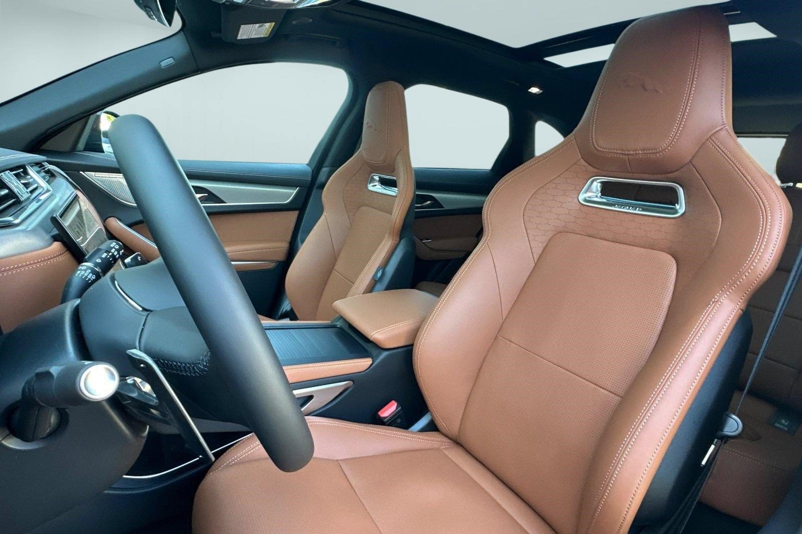 New 2026 Jaguar F-PACE R-Dynamic S AWD/4WD image 26
