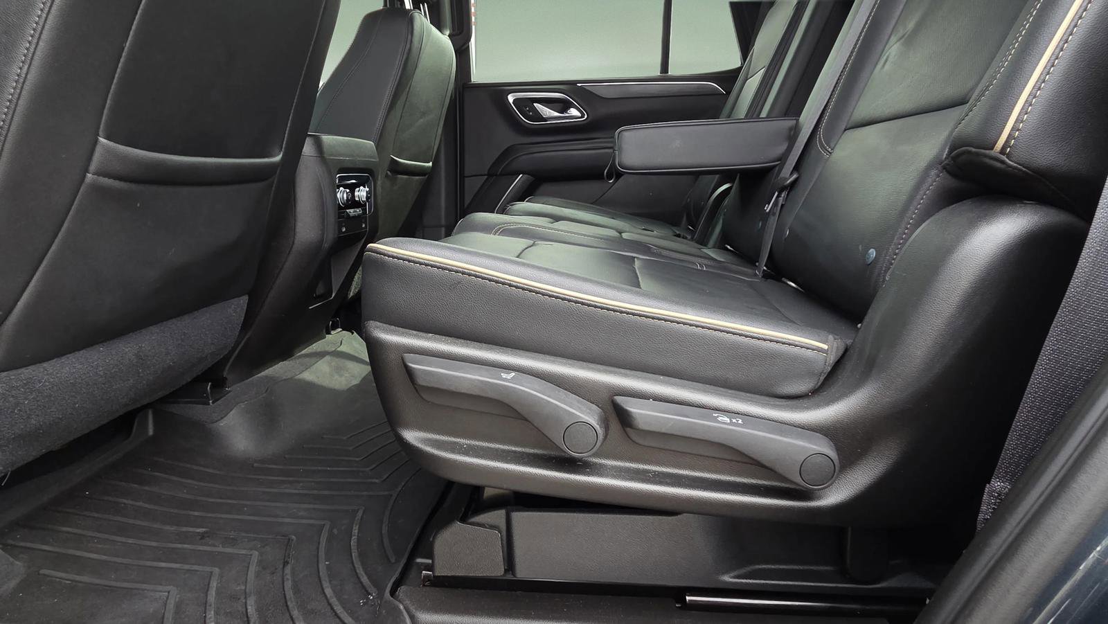 Used 2021 GMC Yukon SLT image 18