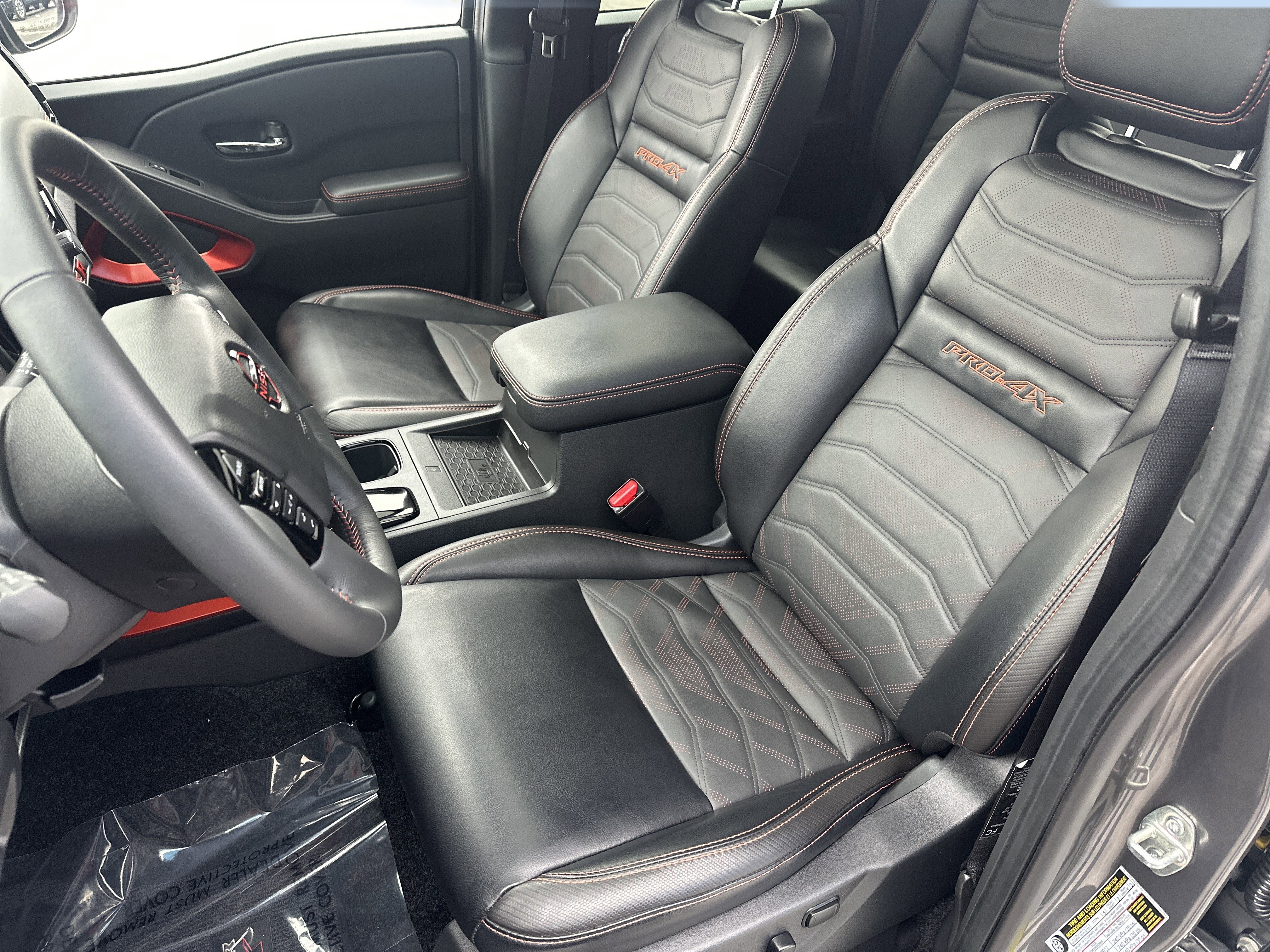 Used 2025 Nissan Frontier PRO-4X w/ Pro Premium Package image 13
