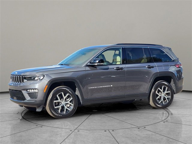 Certified 2024 Jeep Grand Cherokee Limited image 3