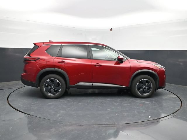 Used 2025 Nissan Rogue SV AWD/4WD image 10