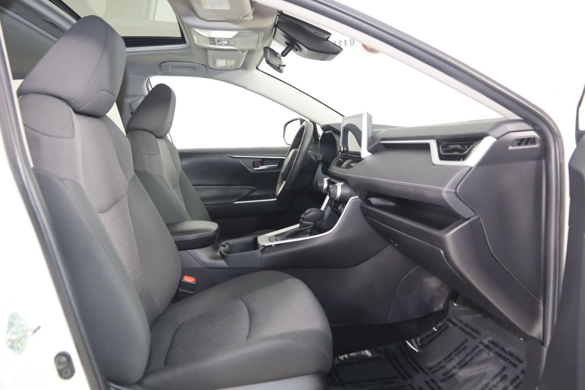Used 2024 Toyota RAV4 XLE w/ Convenience Package AWD/4WD image 13