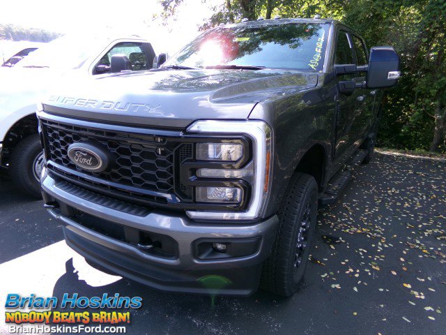 New 2026 Ford F250 Lariat w/ Black Appearance Package image 1