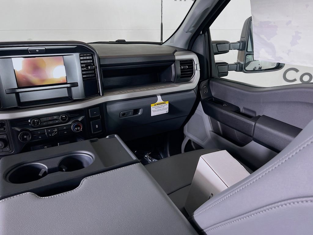 New 2026 Ford F550 4x4 Crew Cab Super Duty image 23