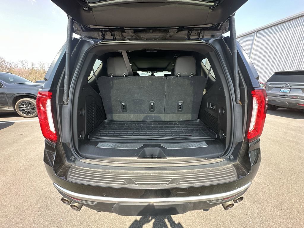 Used 2021 GMC Yukon Denali w/ Denali Ultimate Package AWD/4WD image 15