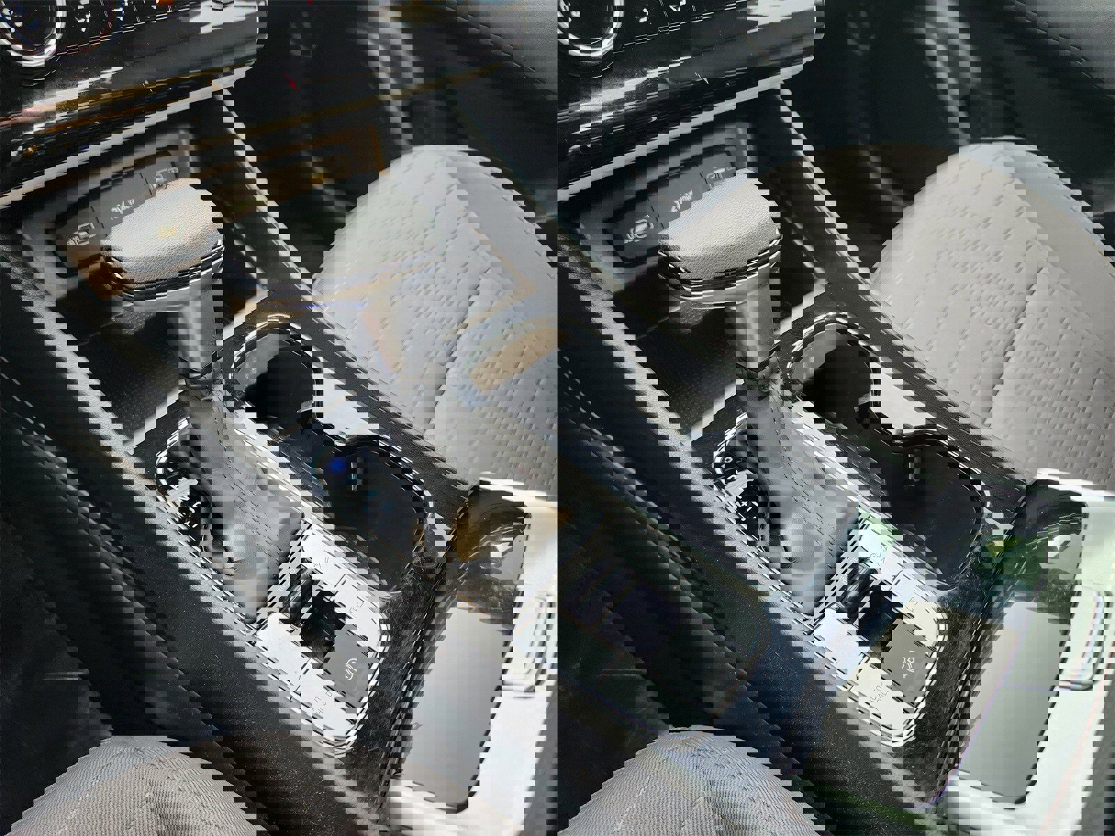 Used 2024 Hyundai Santa Cruz SE image 28