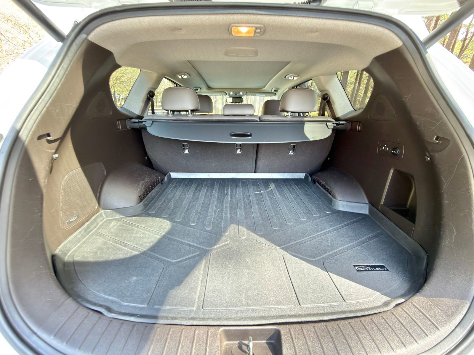 Used 2020 Hyundai Santa Fe SEL image 16