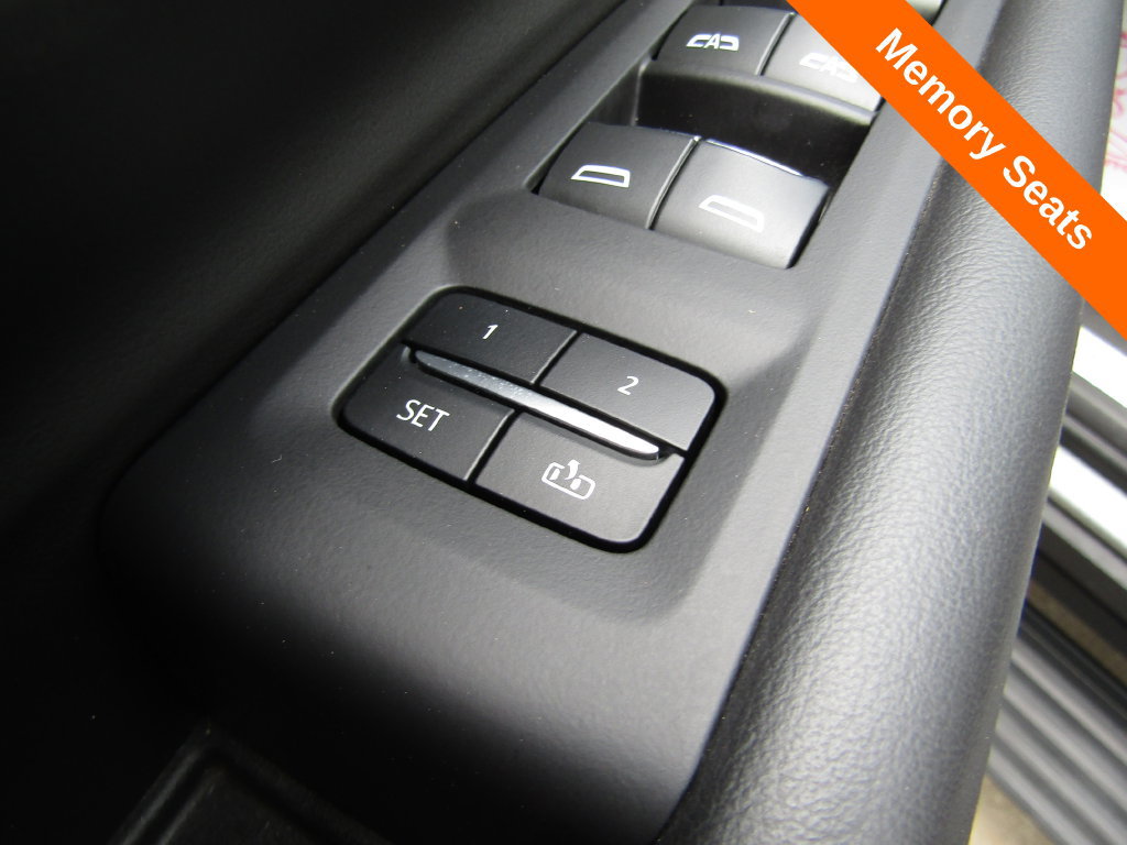 Used 2024 Chevrolet Tahoe High Country AWD/4WD image 6