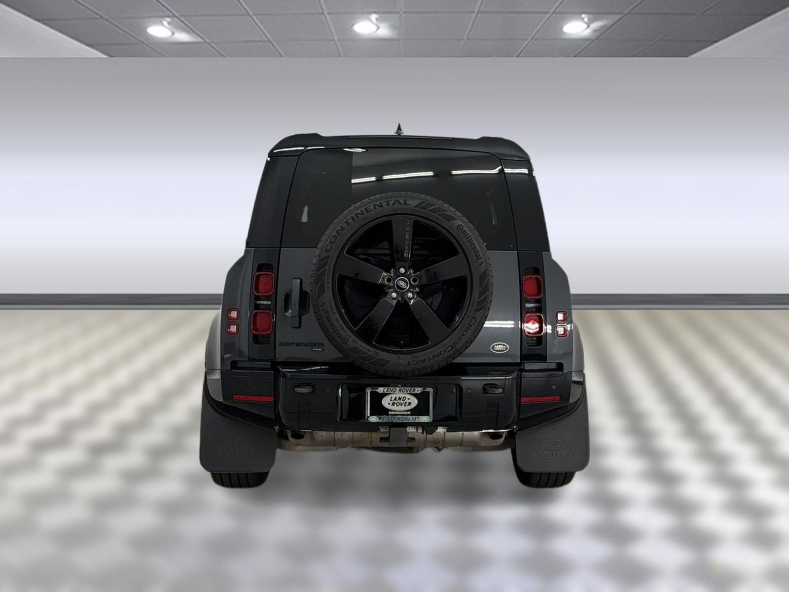 Used 2023 Land Rover Defender 90 X-Dynamic SE AWD/4WD image 10
