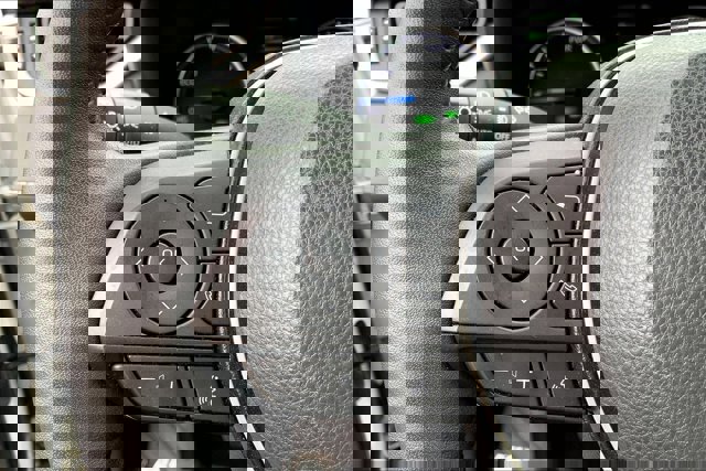 Used 2022 Toyota RAV4 XLE Premium image 18