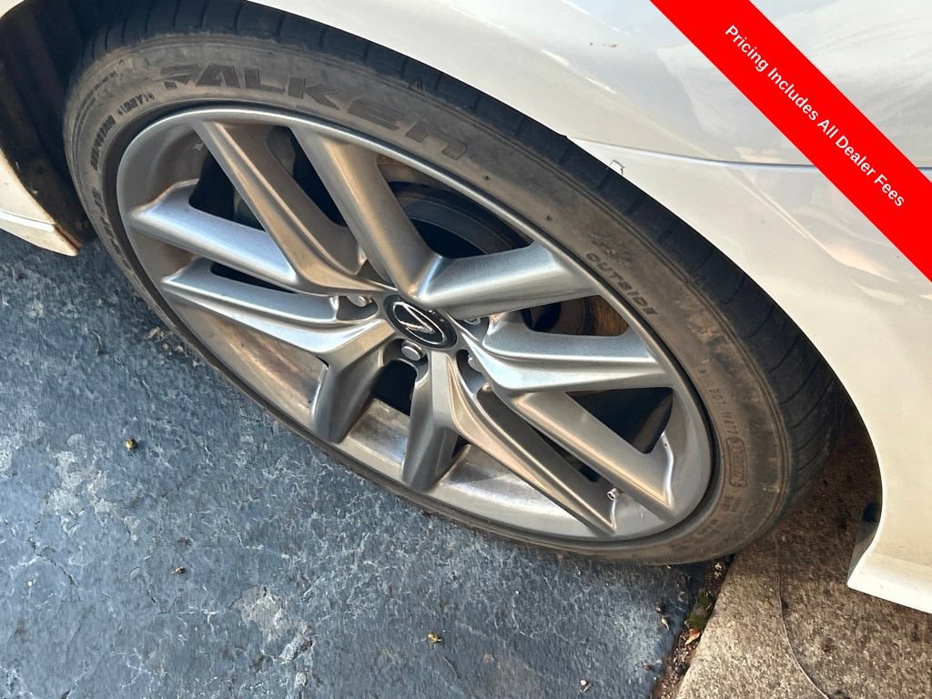 Used 2016 Lexus IS 200t w/ F Sport Package RWD image 2