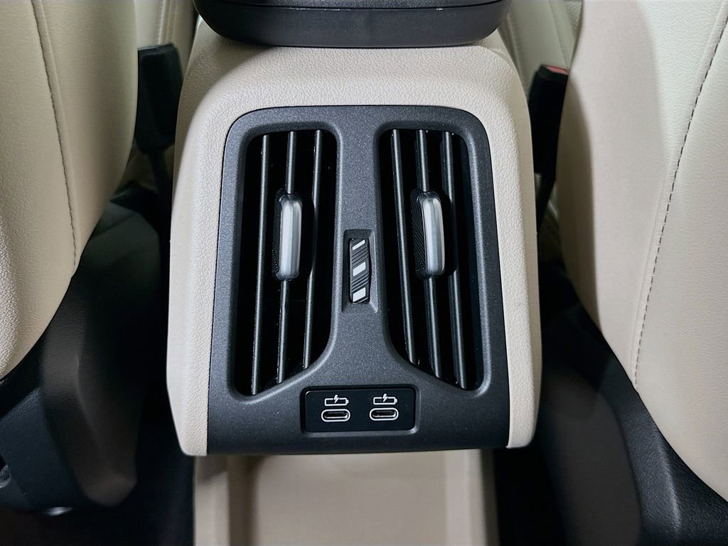 Certified 2025 BMW X1 xDrive28i w/ Premium Package image 25