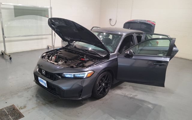 Used 2025 Honda Civic Sport image 11