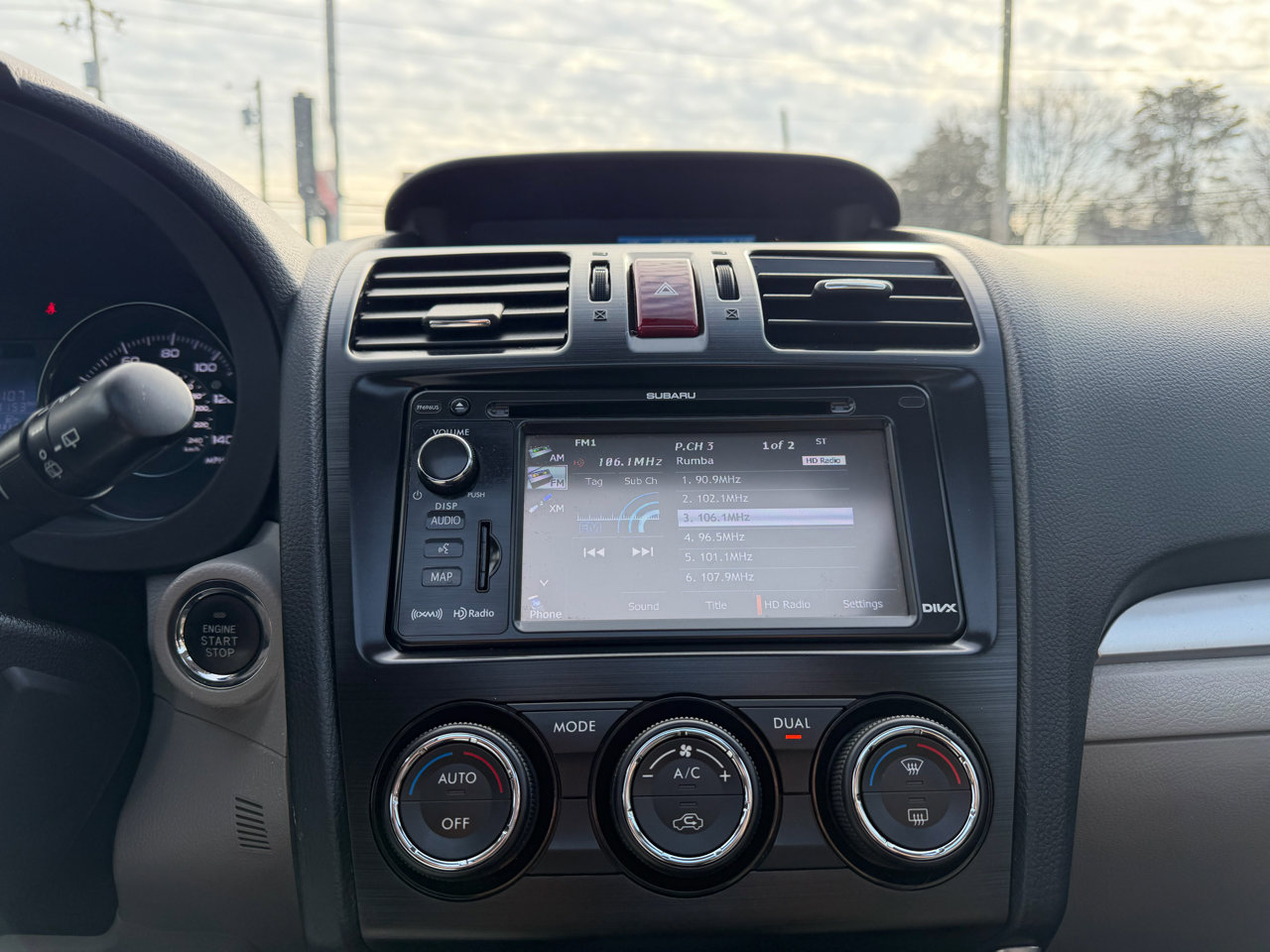 Used 2015 Subaru Forester 2.5i Touring w/ Eyesight & Navigation System image 16