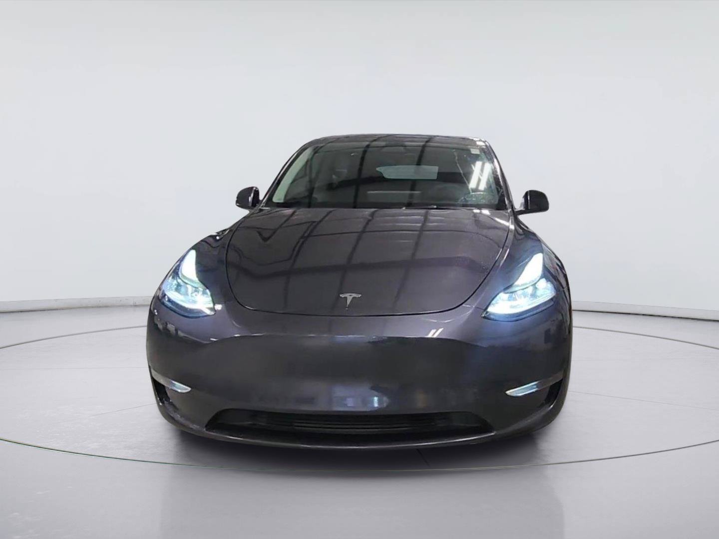 Used 2024 Tesla Model Y Long Range AWD/4WD image 3