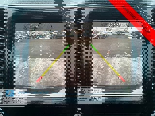 Used 2019 Jeep Cherokee Limited image 10